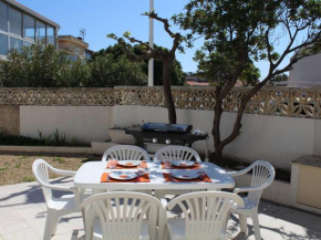 Maison familiale rénovée, à 100m de la plage, terrasse, garage, wifi, au centre de Port-la-Nouvelle - FR-1-229C-51